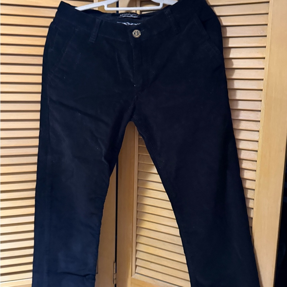 Black Pants with Classic Fit and Full Length